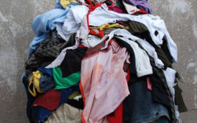 Six Idées Créatives pour Recycler Vos Vieux Vêtements